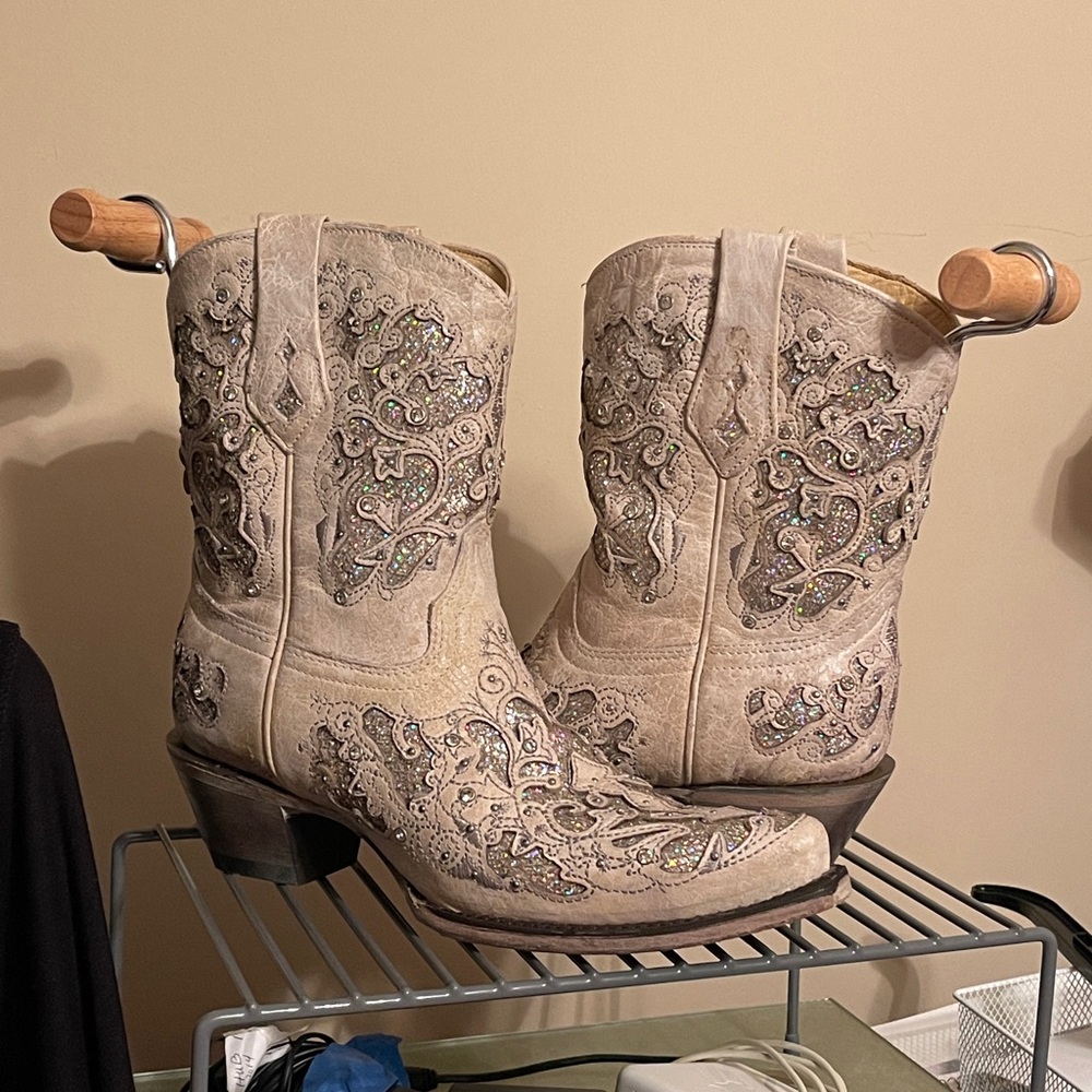Corral cowboy cowgirl boots. NEW